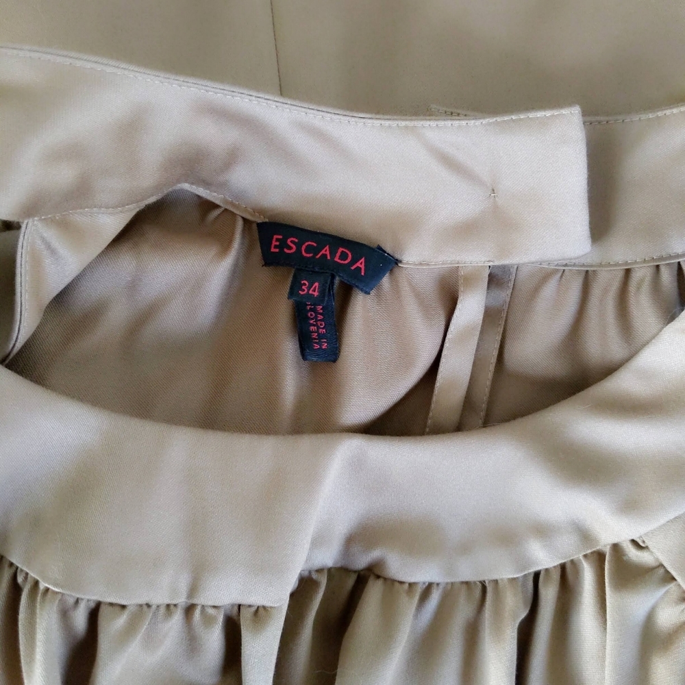 Vtg 🎉HP🎉Escada Archival Camel Cold Shoulder Cut Out Cotton Peasant Blouse 34 S - Picture 7 of 7